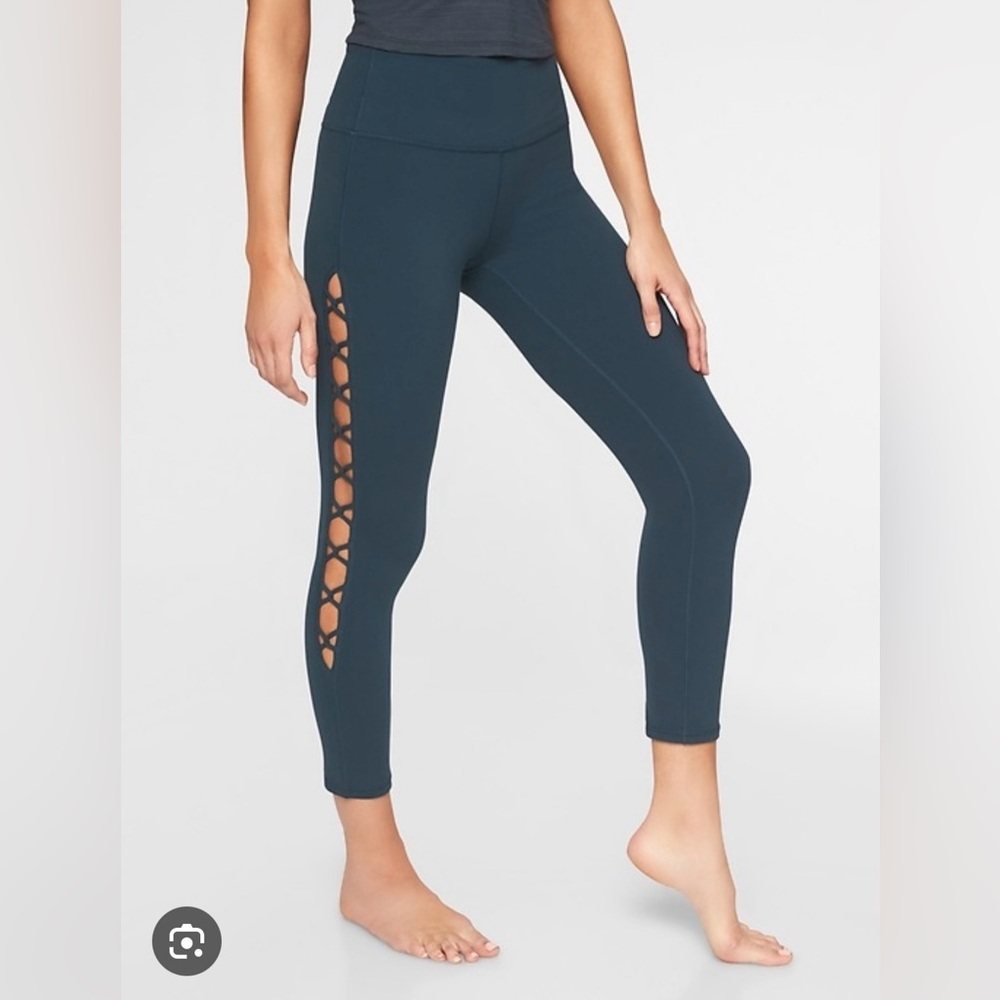 Athleta Shiva 7/8 Tight, In Teal Abyss
